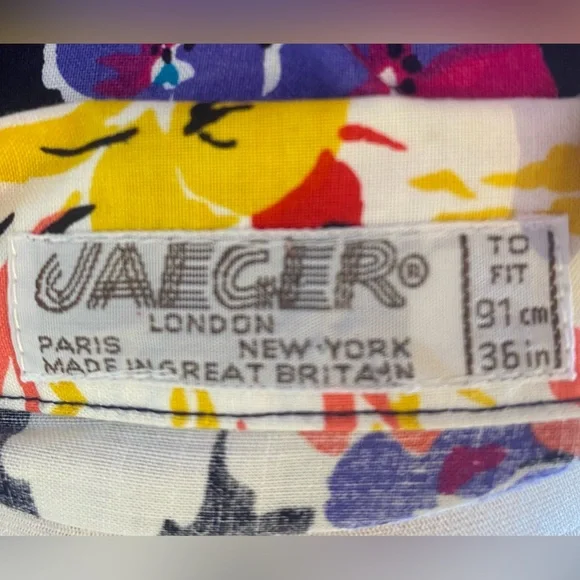 Vintage floral Jaeger outfit set, skirt & top, floral set, floral skirt, size M, - Picture 11 of 16